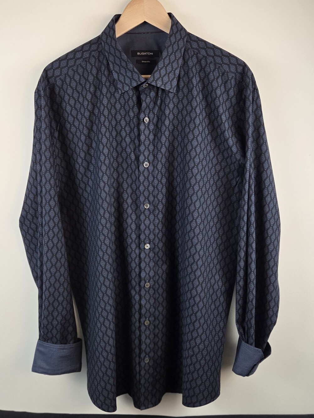 Bugatchi Shirt Mens XL Blue Long Sleeve Button Up Diamond Print Shaped Fit